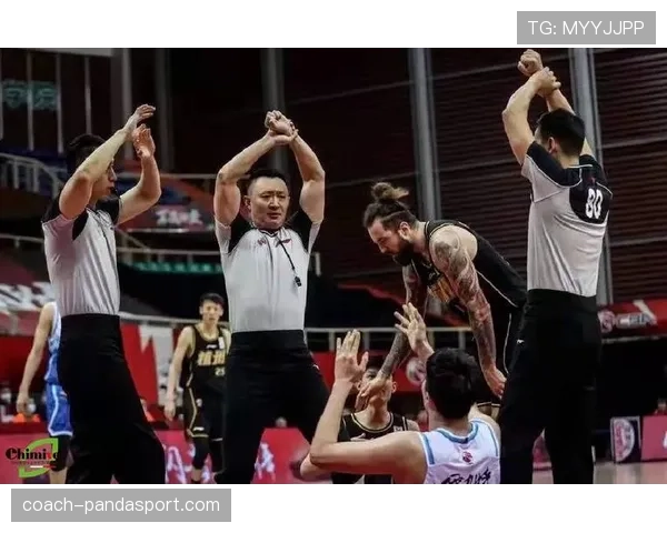 篮球干扰球规则国际差异全解析：FIBA与NBA有何不同？
