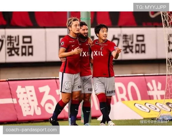 鹿岛鹿角近期比赛状态回暖,防守组织改善显现于多场关键对决 鹿岛鹿角近期比赛状态回暖,防守组织改善显现于多场关键对决